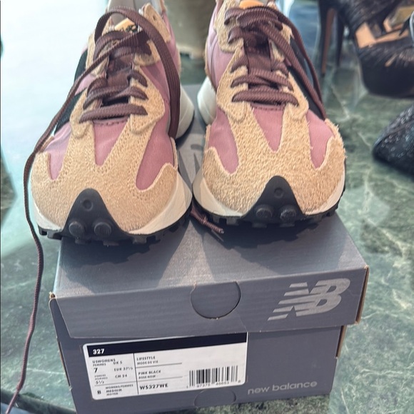 New Balance Shoes - New Balance 327 EUC Women's Sneakers in Pink and Tan